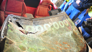 Illustration for article titled This Is What Falling Into A Sinkhole Does To A Corvette